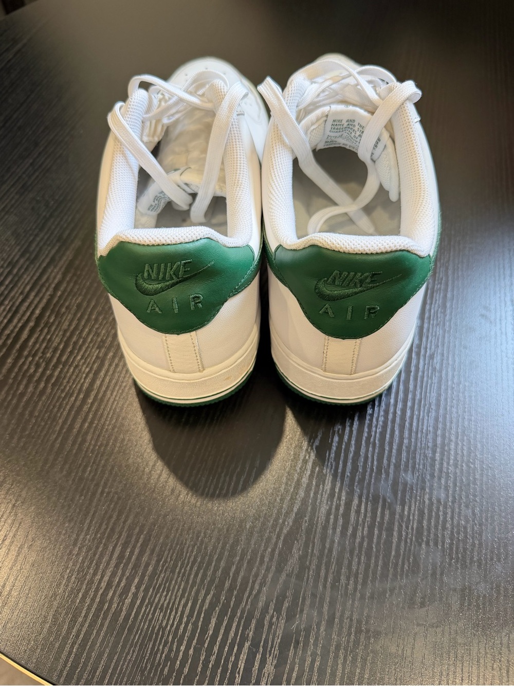 Nike Kids Low-Top Sneakers in White and Green